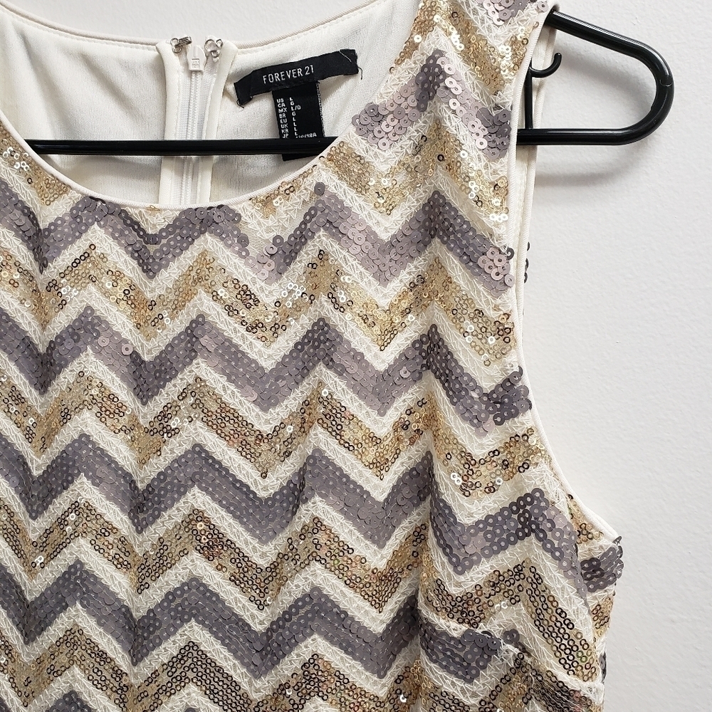 Forever 21 Sequin Chevron Dress Size Large - Picture 3 of 7